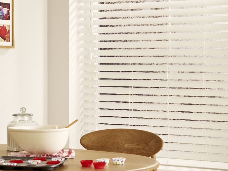 Wooden Venetian blind company