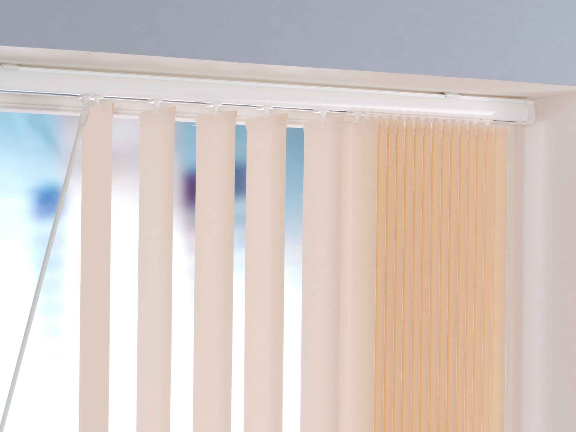 self fitting blinds