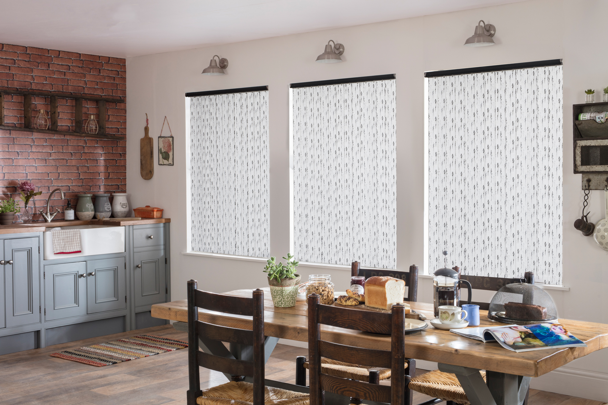 Top 5 Blinds for Your Kitchen: Uniting Elegance and Practicality