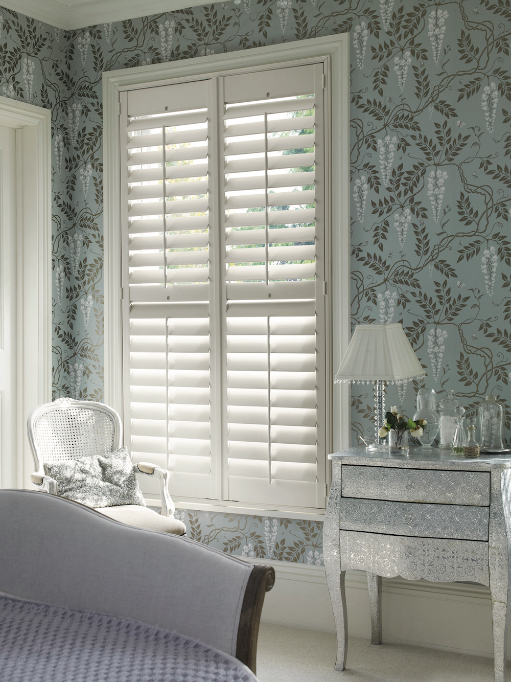 Plantation Shutters or Blinds? Let Us Help You Decide