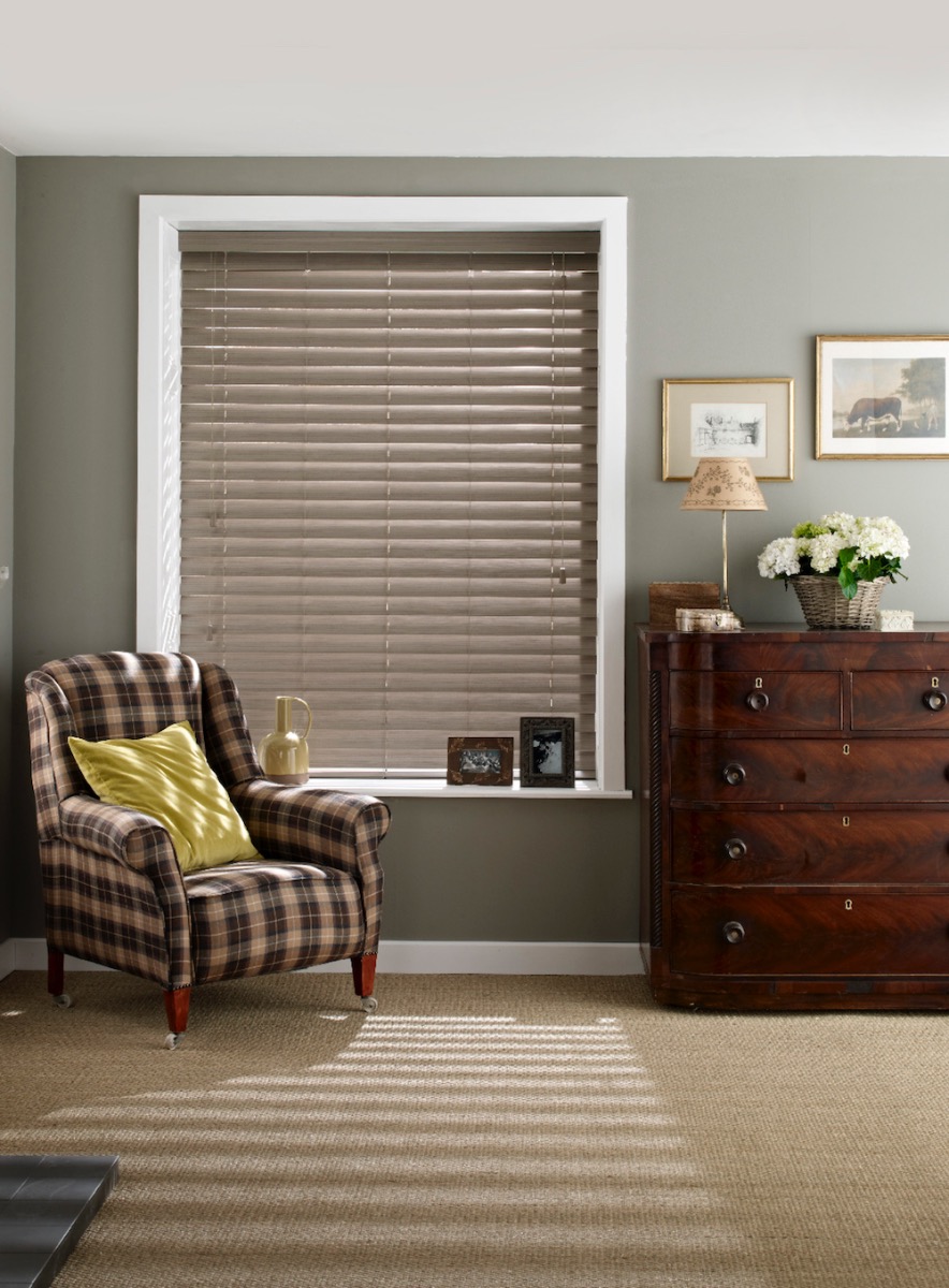 How To Choose Blinds For Living Rooms